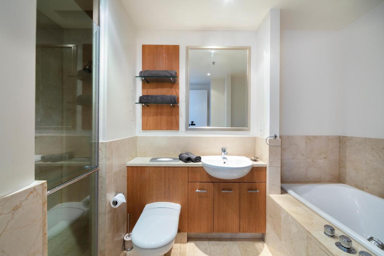 Luxury Penthouse Apartment Оукланд Екстериор снимка